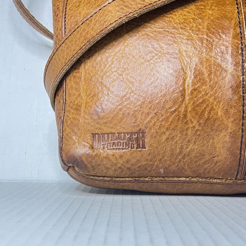 Duluth Trading Co. Lifetime Leather Crossbody Bag - Picture 4 of 13